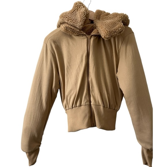 Alo Yoga Foxy Sherpa Teddy Jacket Removable Hood Camel Size Small EUC - Picture 9 of 16